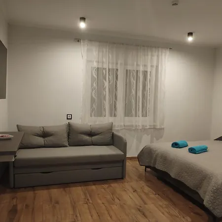 アパート Fonyodapartman *