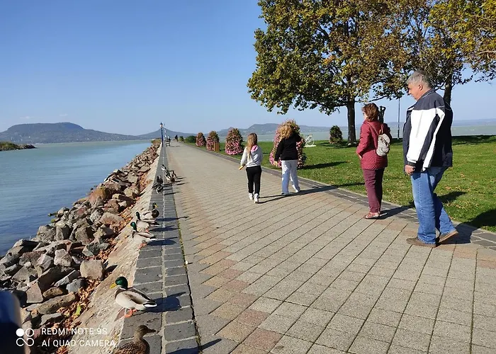 Fonyodapartman Apartament *